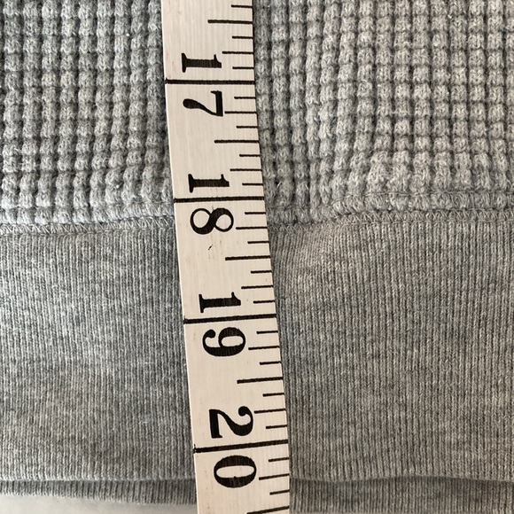 J Crew waffle crew crop pullover, size small - Picture 4 of 6